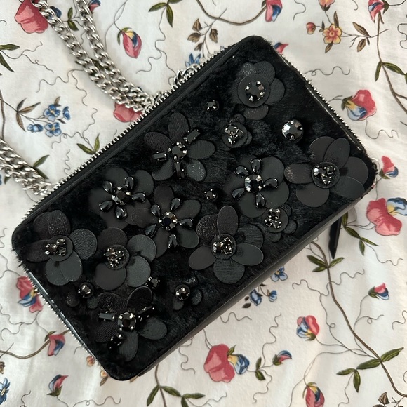 Kate Spade Floral cut out clutch with chain crossbody - Picture 2 of 6